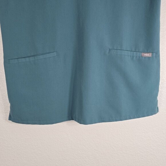 Figs Women Medium Medical Scrub Top Teal Blue V-Neck Short Sleeve Nurse Uniform - Picture 3 of 9
